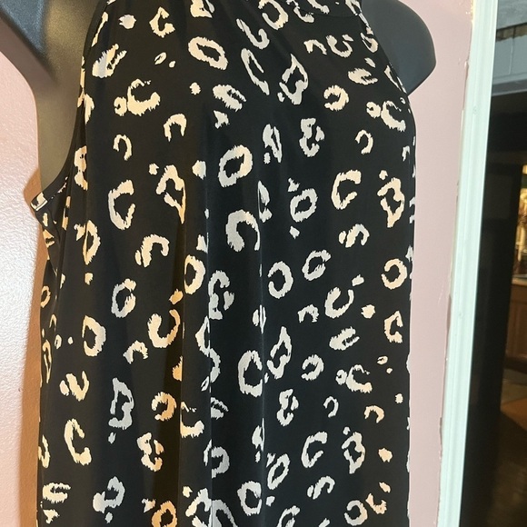 Torrid Printed Sleeveless boho career work Lagen look Blouse Black/Tan Plus 1X - Picture 6 of 8